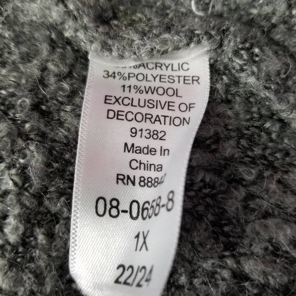 Denim 24/7 Gray Sweater with Floral Embroidery - Picture 10 of 10